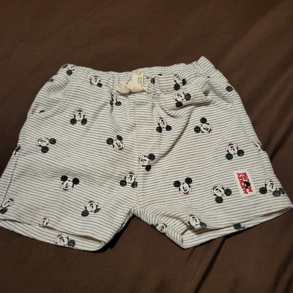 🪄SOLD🪄Zara mickey Mouse shorts